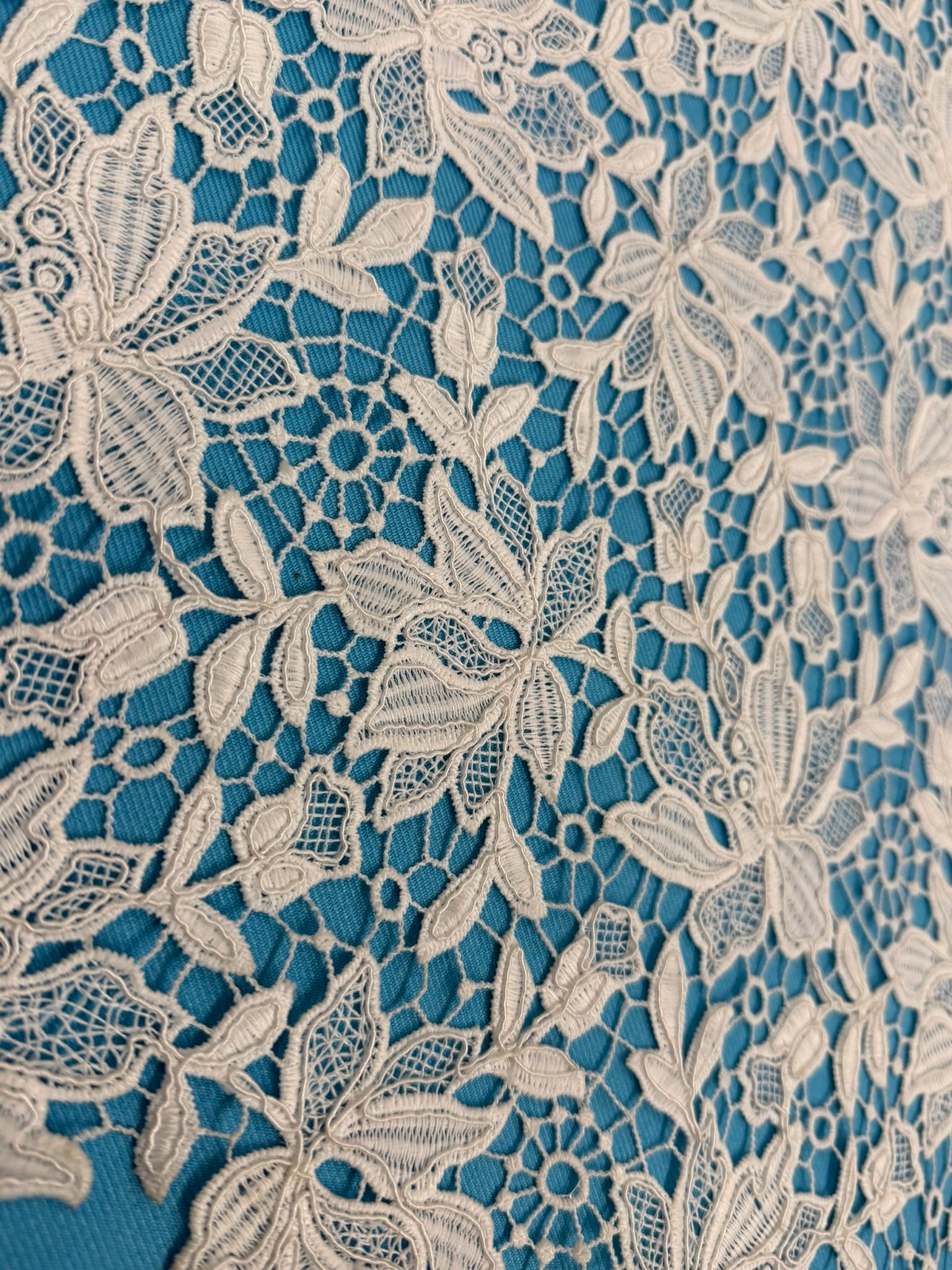 ML157 OFF WHITE Floral  Corded Lace Guipiure / Chemical Lace Embroidery