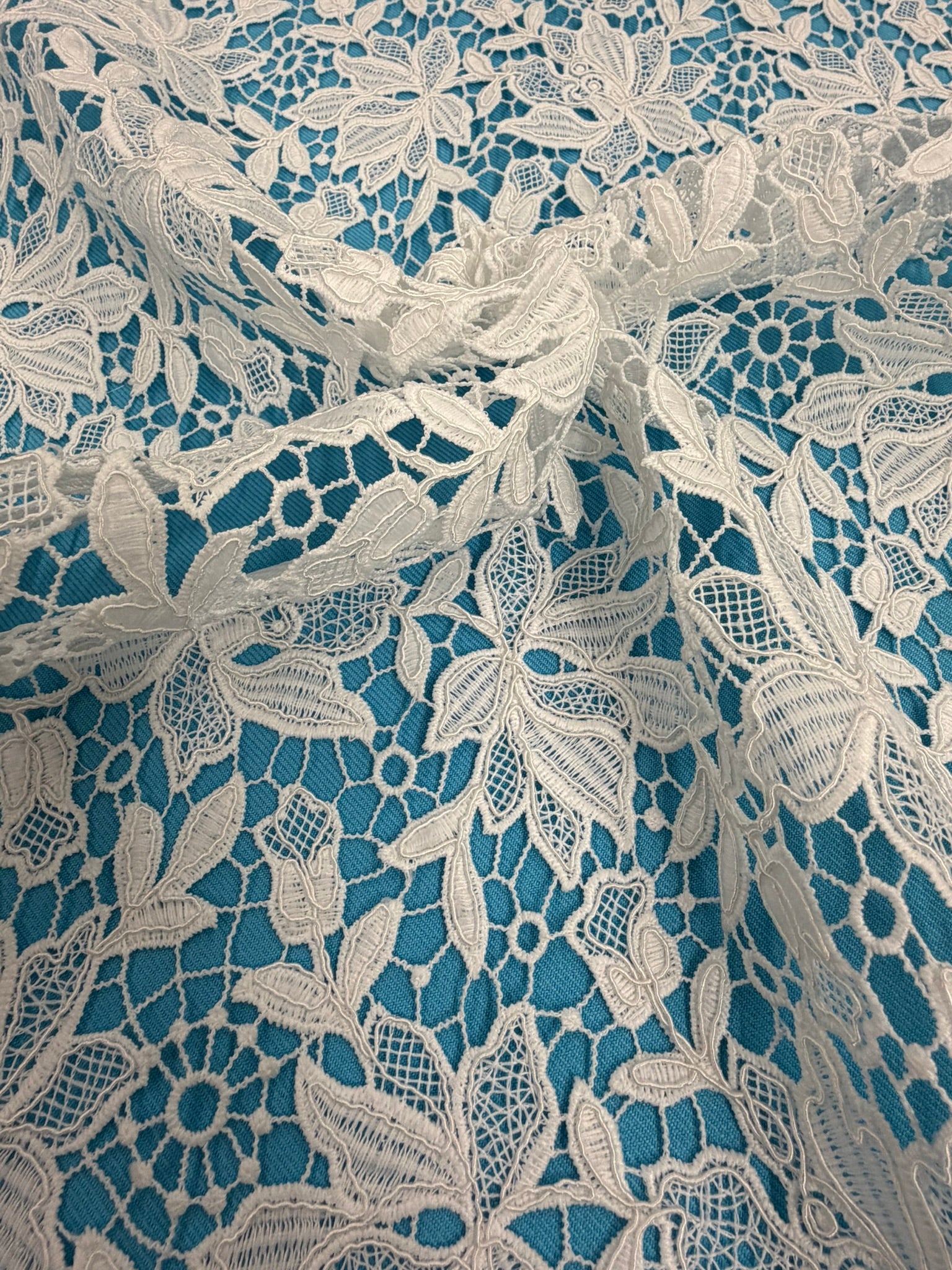 ML157 OFF WHITE Floral  Corded Lace Guipiure / Chemical Lace Embroidery