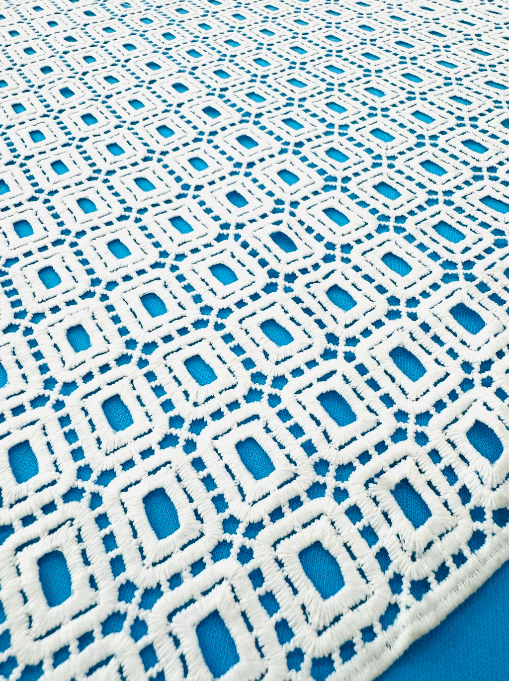 ML118 OFF WHITE Geometric Lace Guipiure / Chemical Lace Embroidery