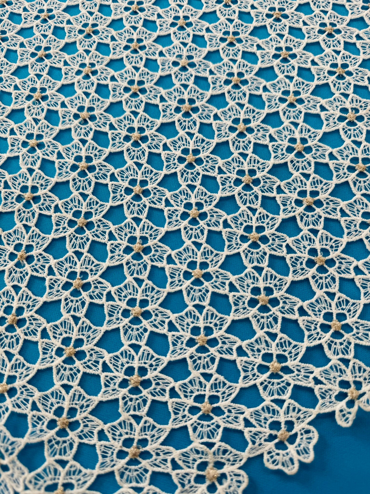 ML119 OFF WHITE/GOLD Floral Lace Guipiure / Chemical Lace Embroidery