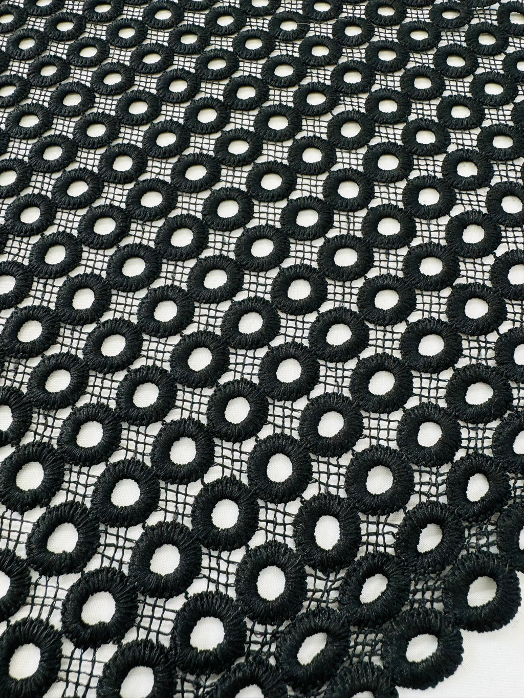 ML114 BLACK Circles Abstract Lace Guipiure / Chemical Lace Embroidery