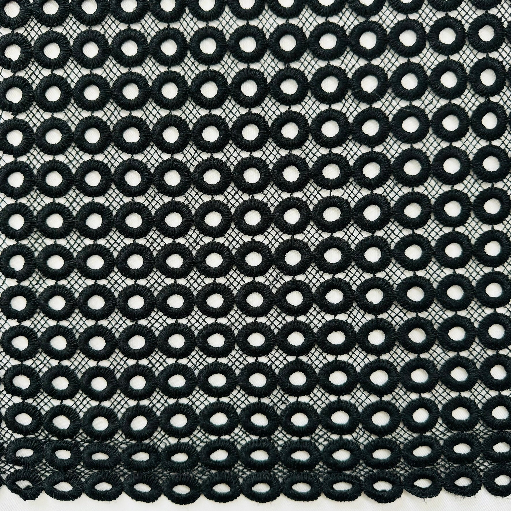 ML114 BLACK Circles Abstract Lace Guipiure / Chemical Lace Embroidery