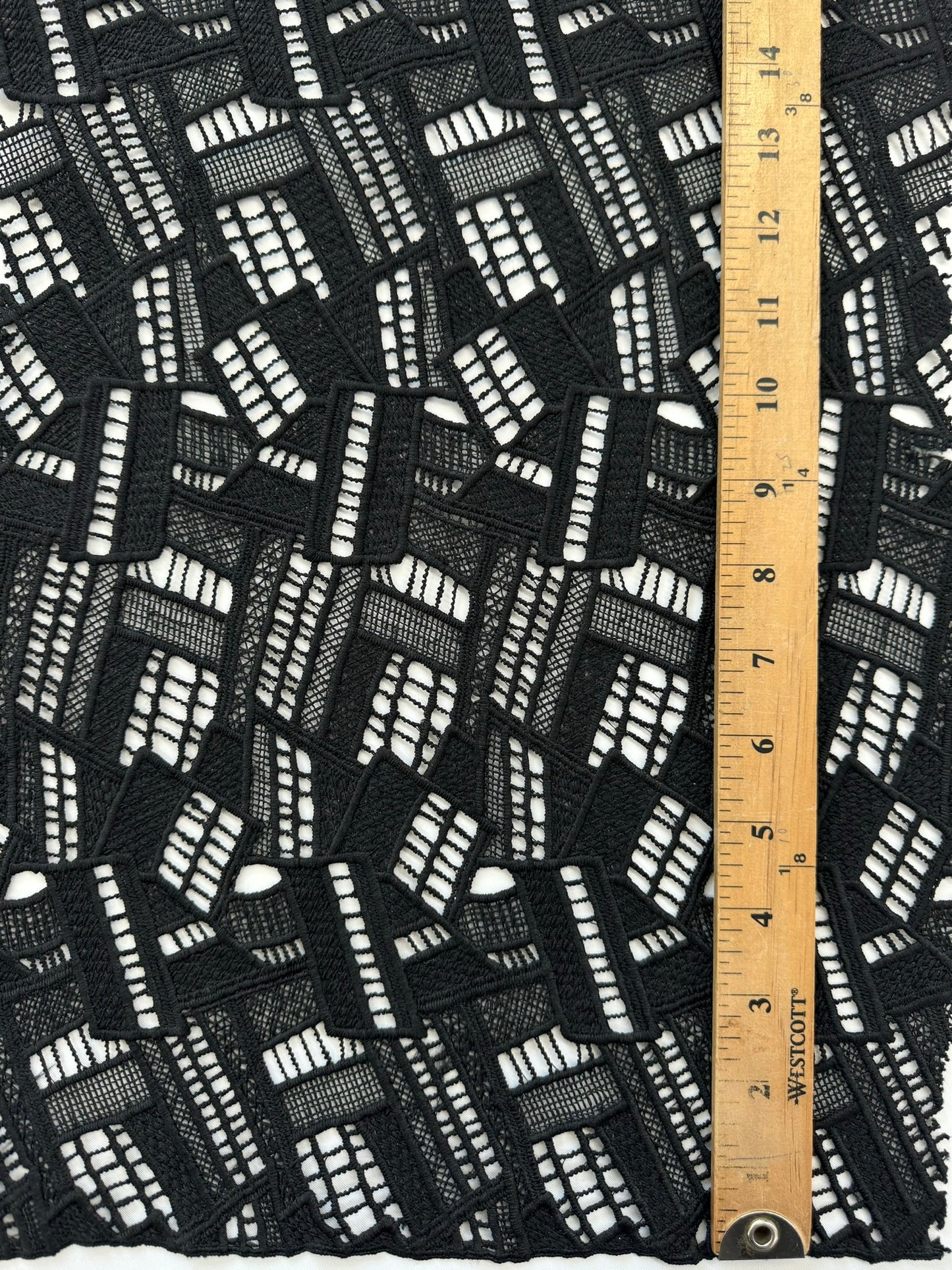 ML107 BLACK Guipiure / Chemical Lace Embroidery