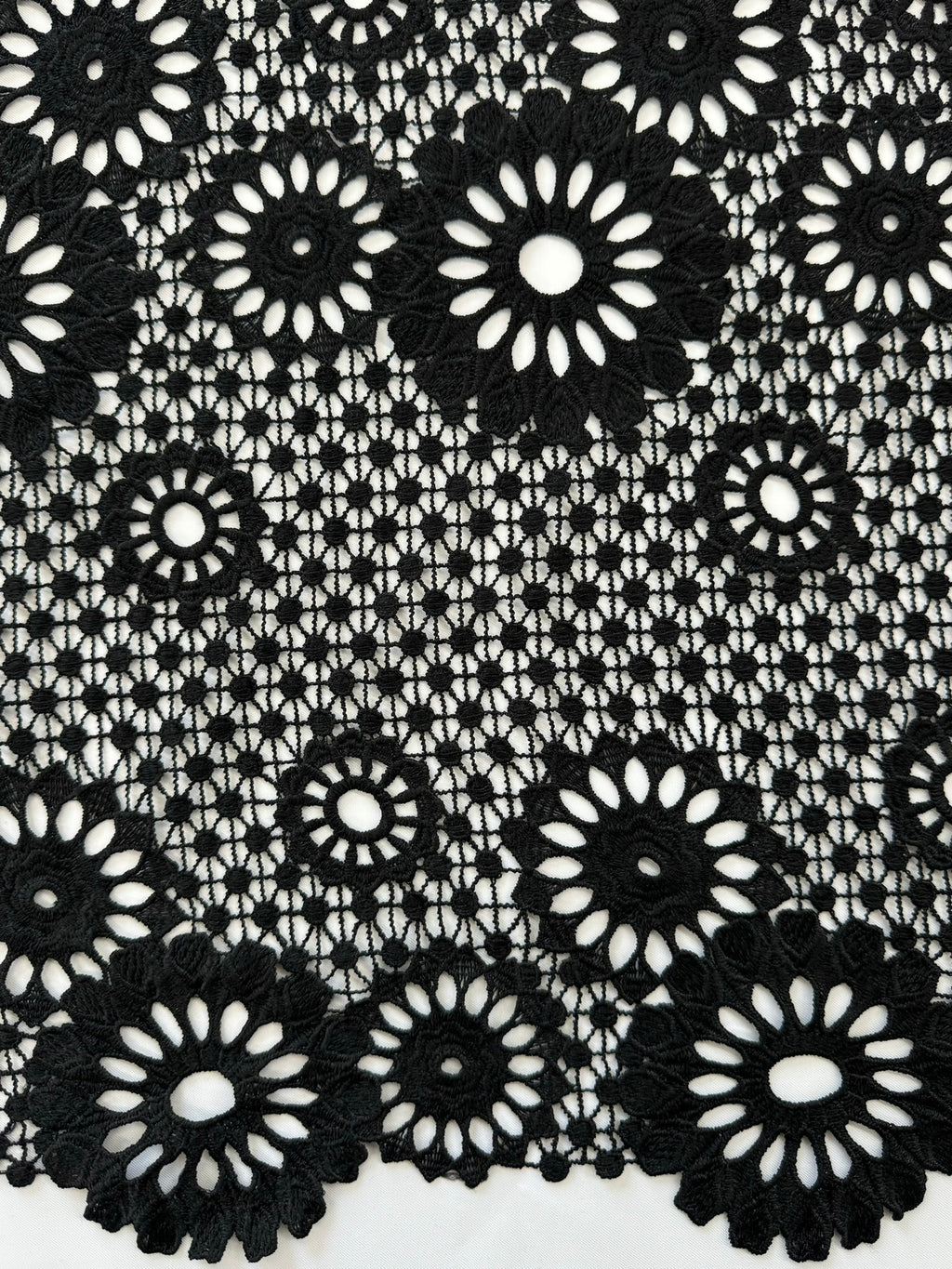 ML113 BLACK Floral Lace Guipiure / Chemical Lace Embroidery