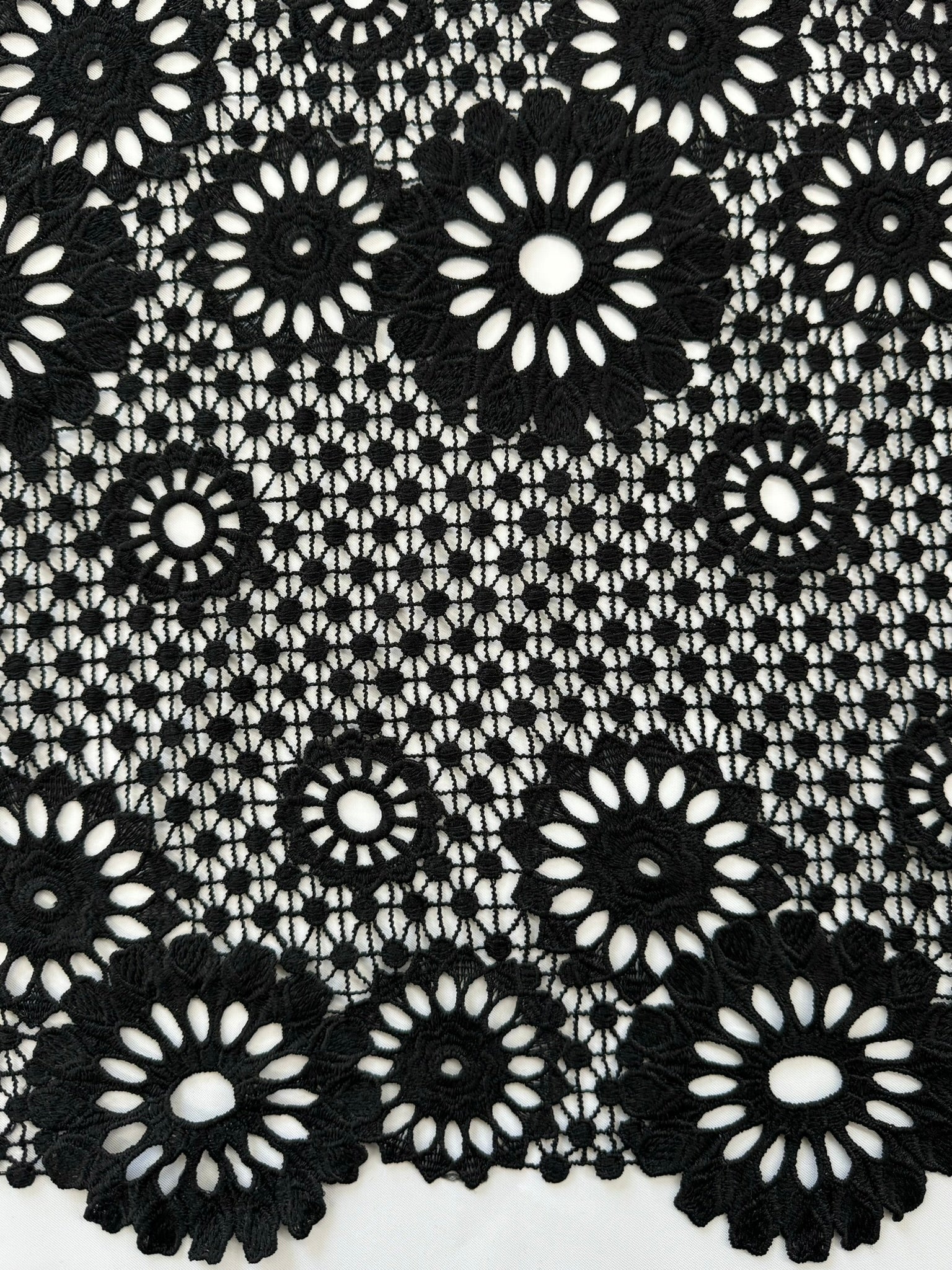 ML113 BLACK Floral Lace Guipiure / Chemical Lace Embroidery