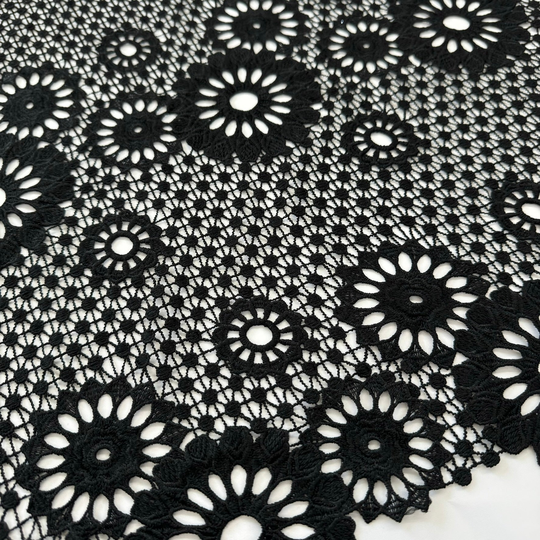 ML113 BLACK Floral Lace Guipiure / Chemical Lace Embroidery