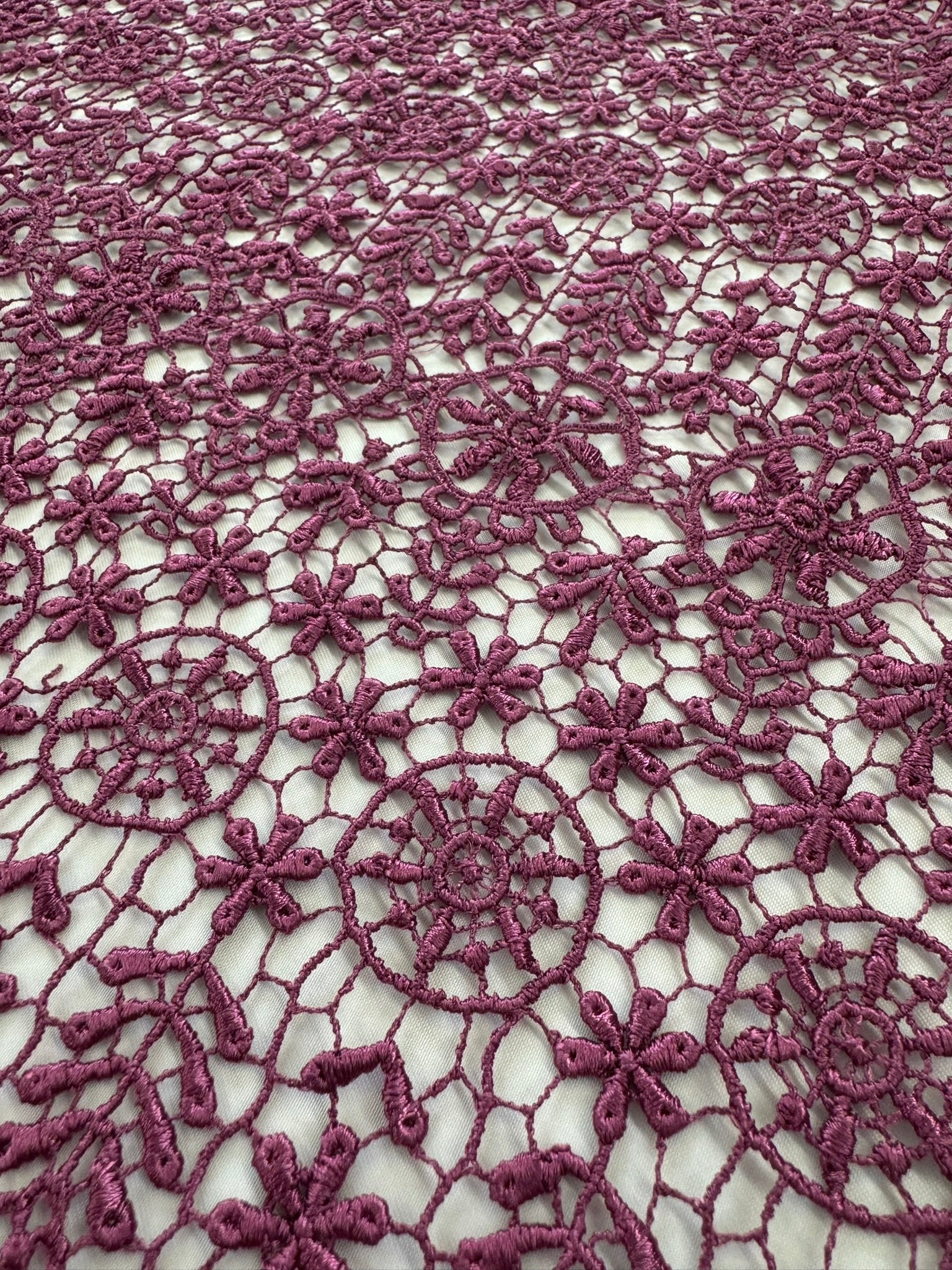 ML121 MAGENTA Geometic Lace Guipiure / Chemical Lace Embroidery