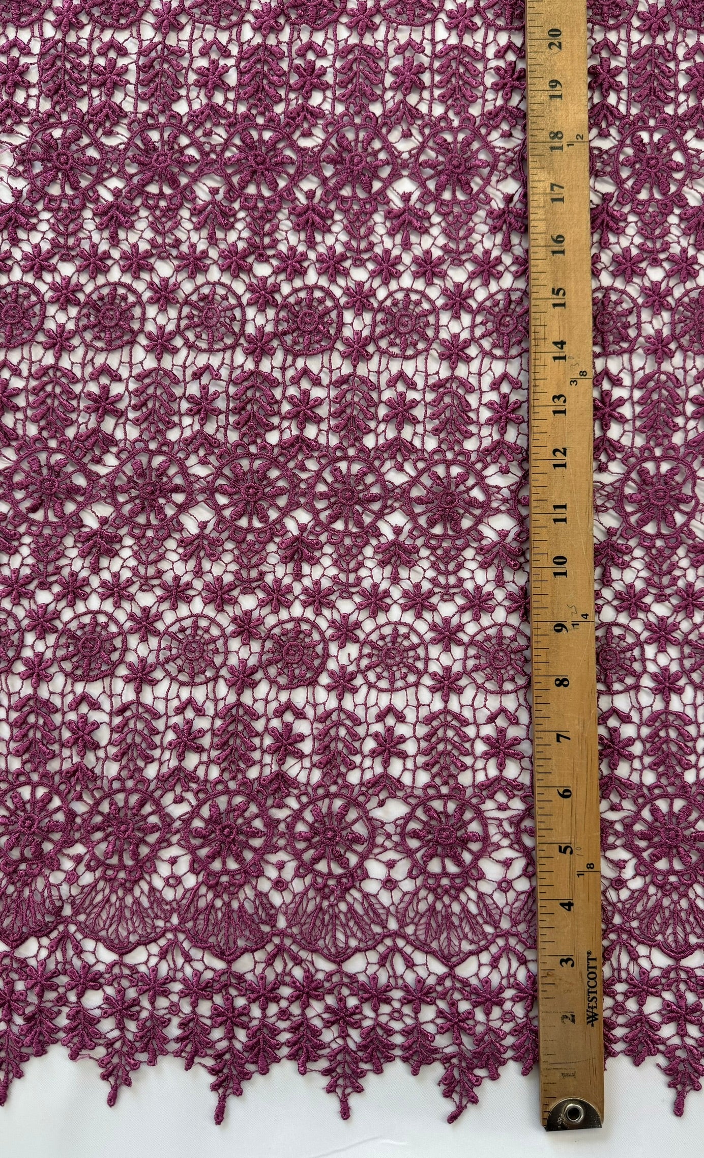 ML121 MAGENTA Geometic Lace Guipiure / Chemical Lace Embroidery