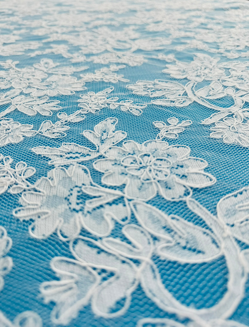 ML126 WHITE Corded Alencon Lace