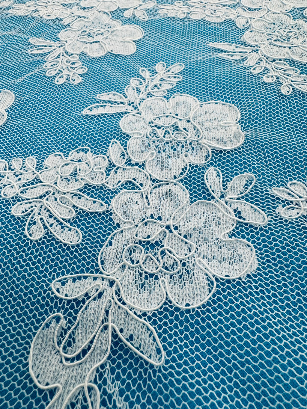 ML127 WHITE Corded Alencon Lace