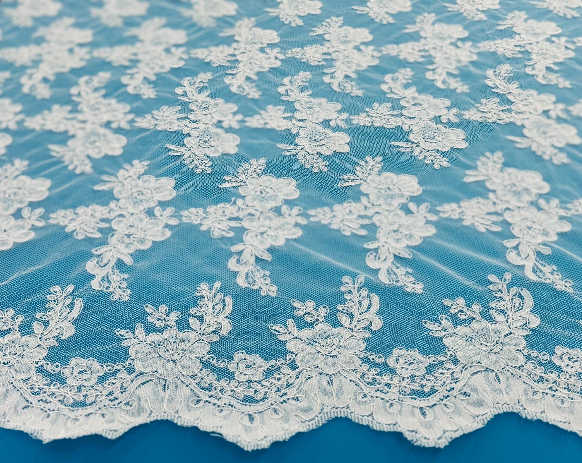 ML127 WHITE Corded Alencon Lace