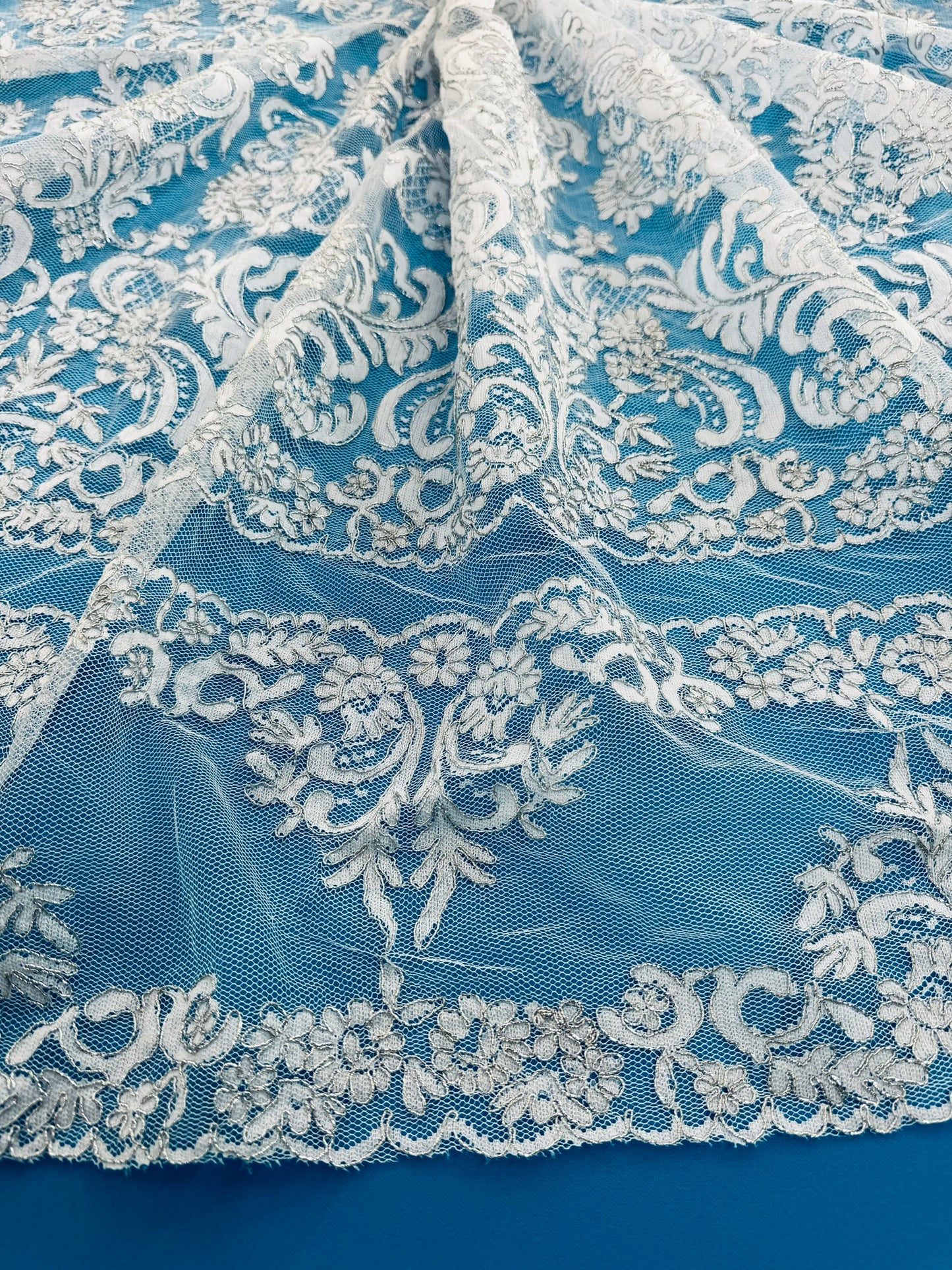 ML131 WHITE/SILVER Corded Alencon Lace