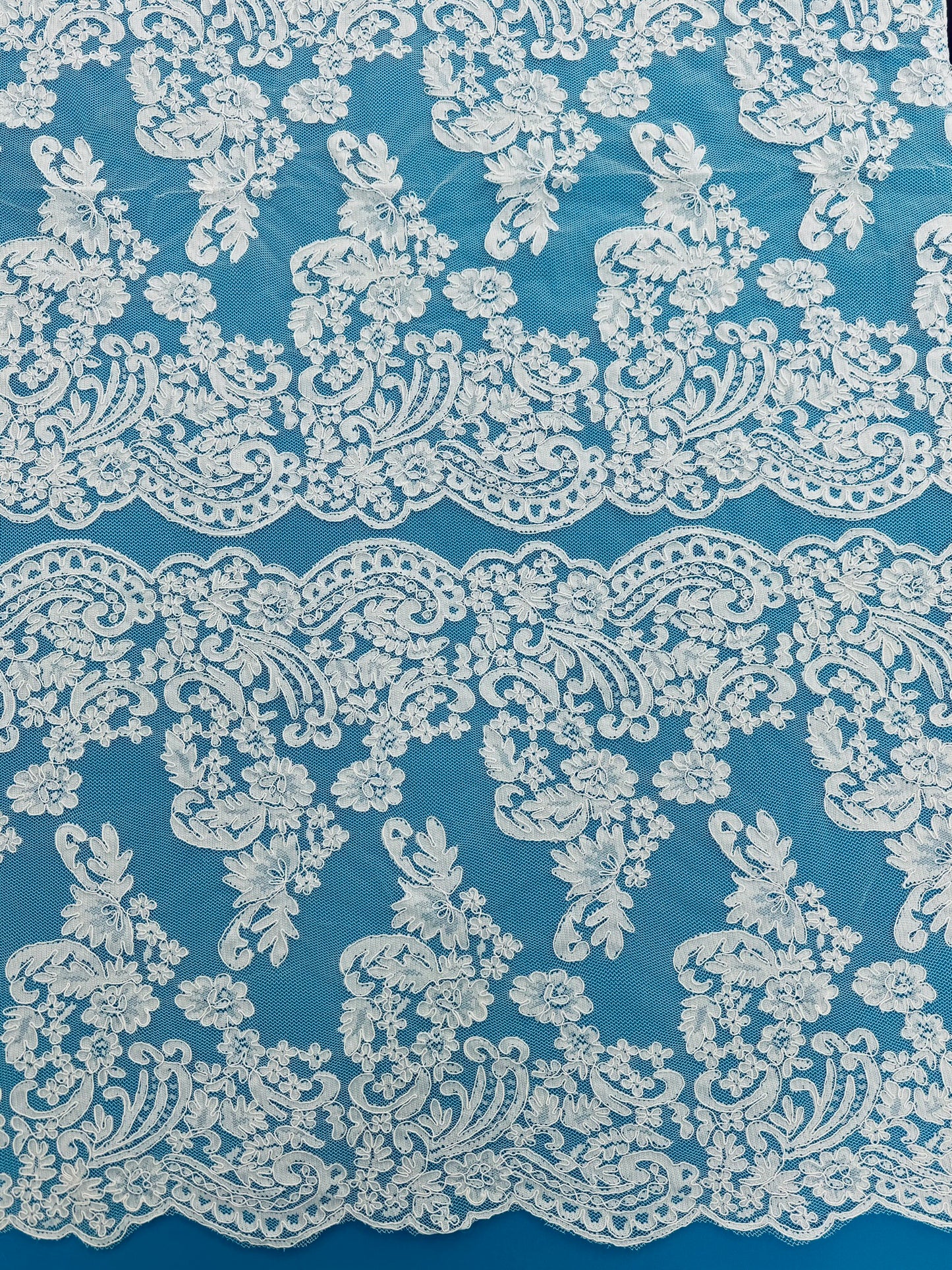 ML132 WHITE Corded Alencon Lace Trim