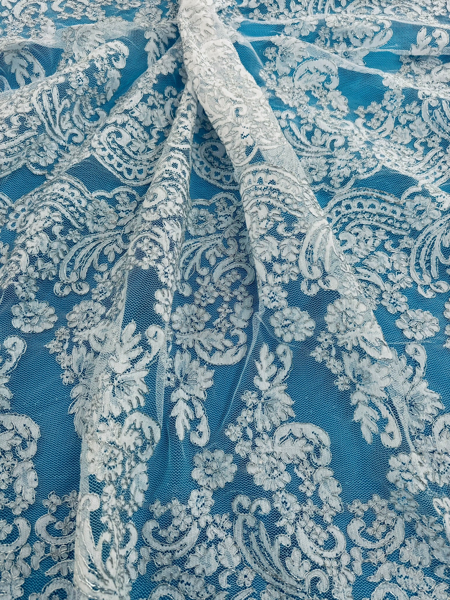 ML132 WHITE/SILVER Corded Alencon Lace Trim