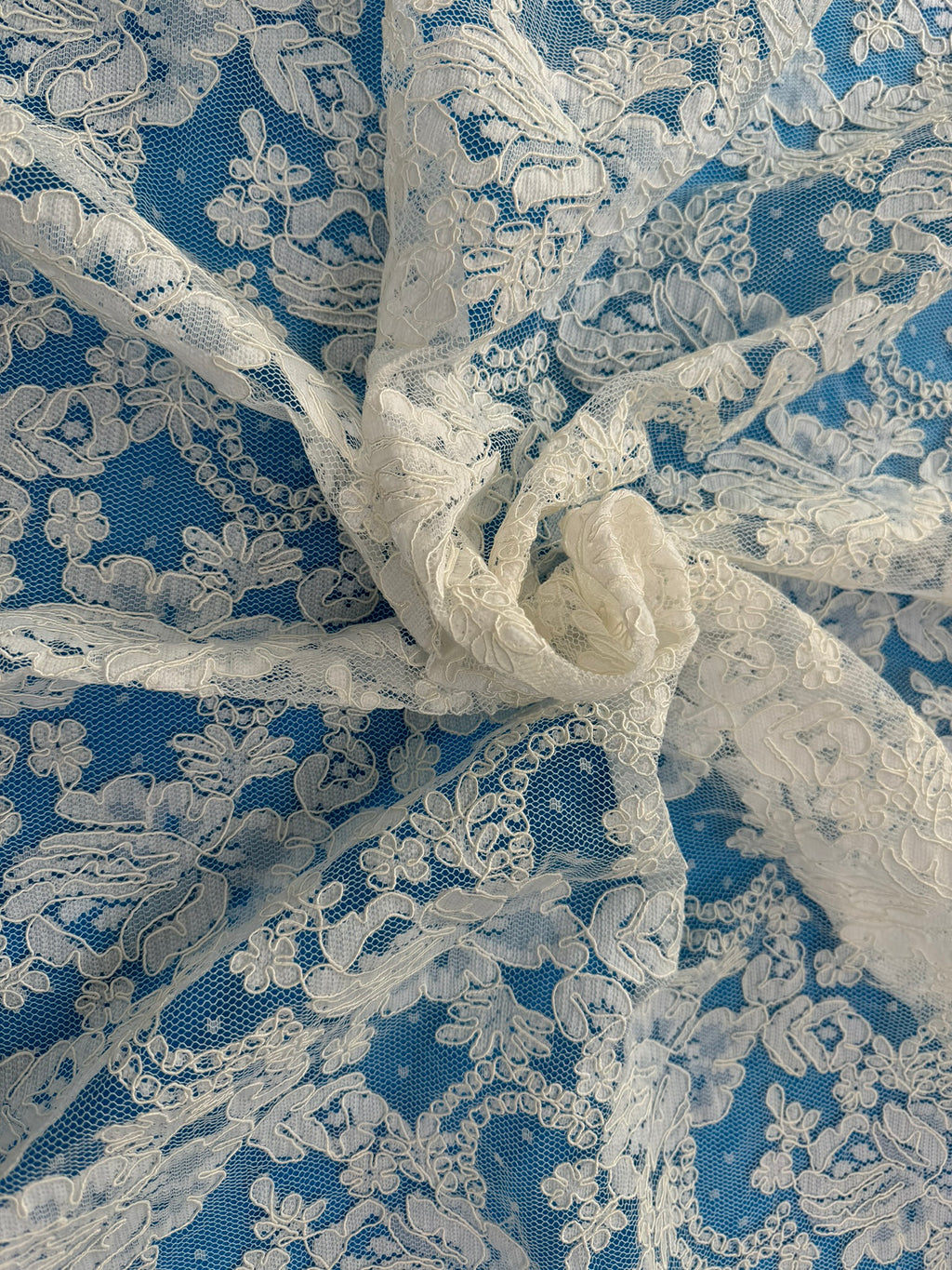 ML137 IVORY Corded Alencon Lace