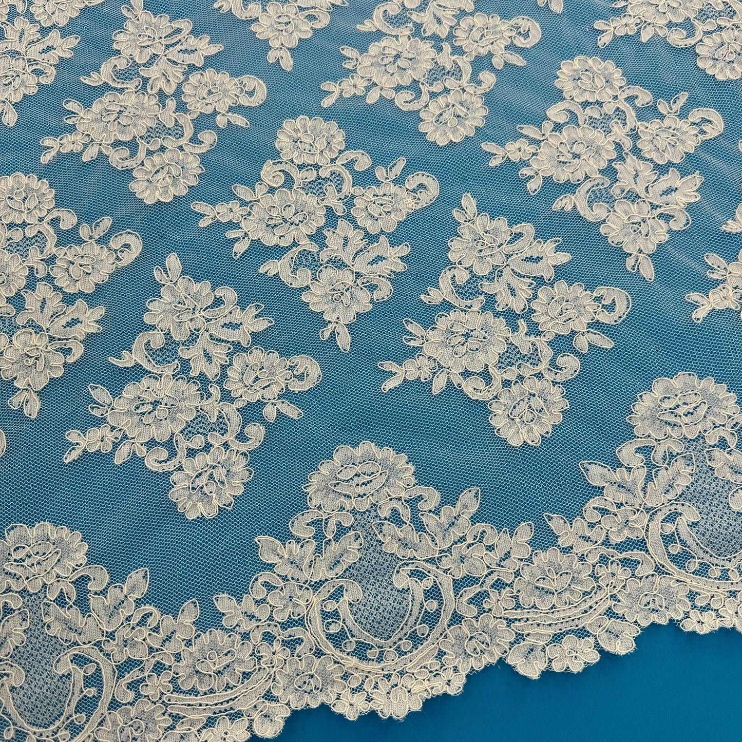 ML135 IVORY Corded Alencon Lace