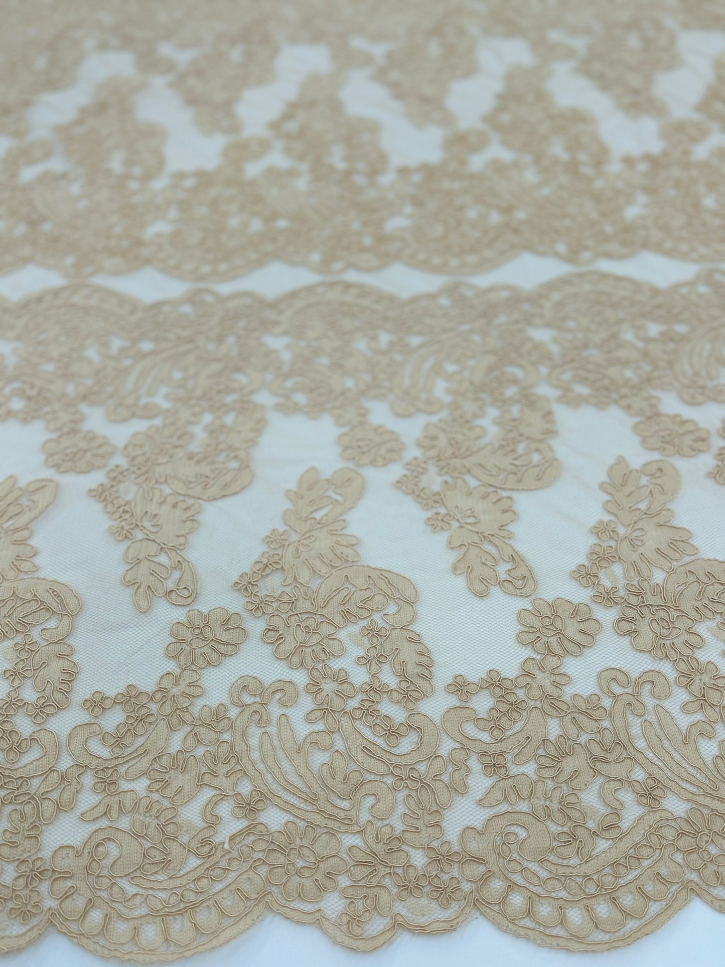 ML132 TAUPE Corded Alencon Lace Trim