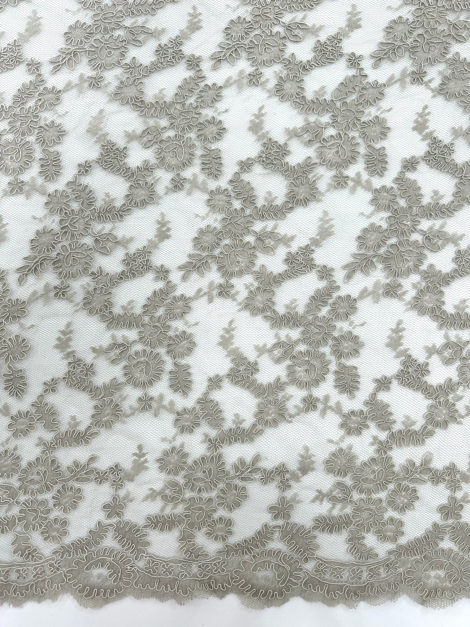 ML140 RED Corded Alencon Lace