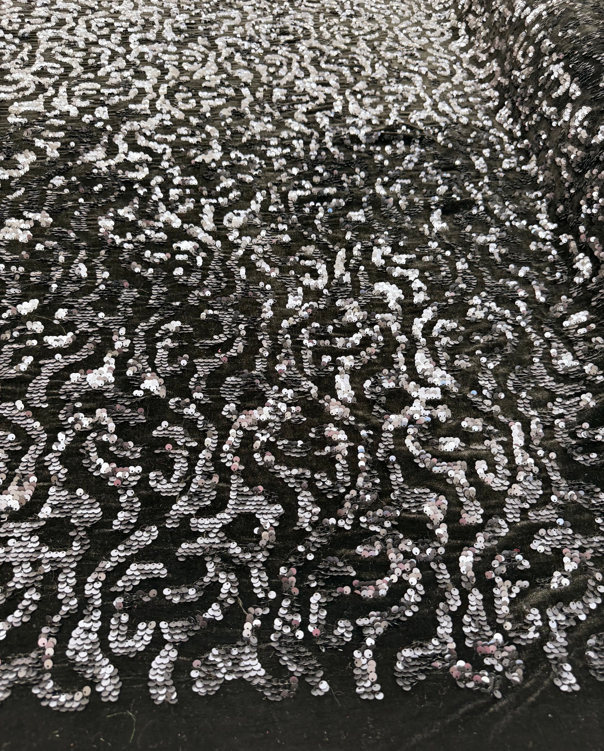 ML208 - Stretch Velvet Fabric by Yard – 52"