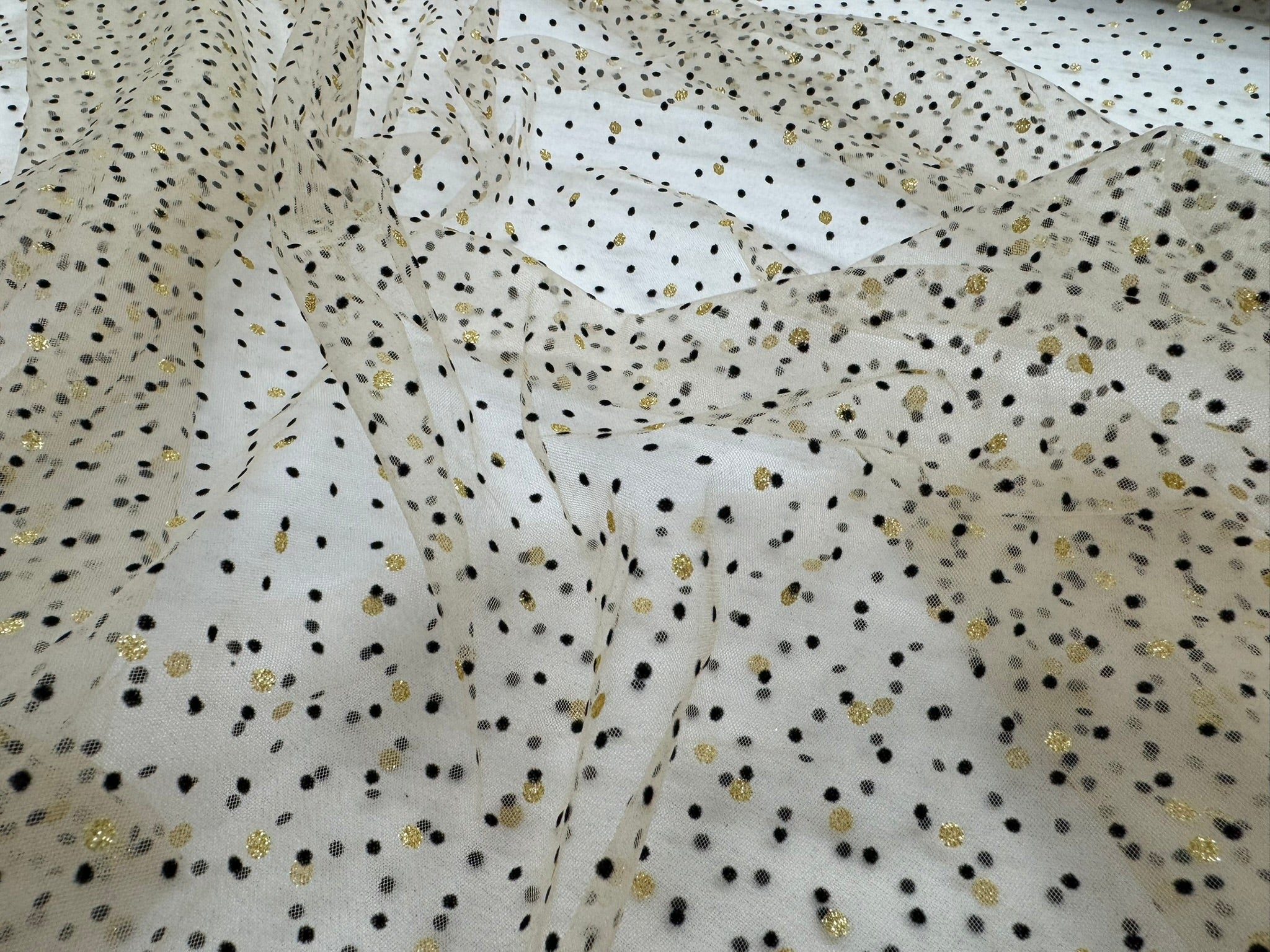 ML153 VELVET POLKADOT TULLE